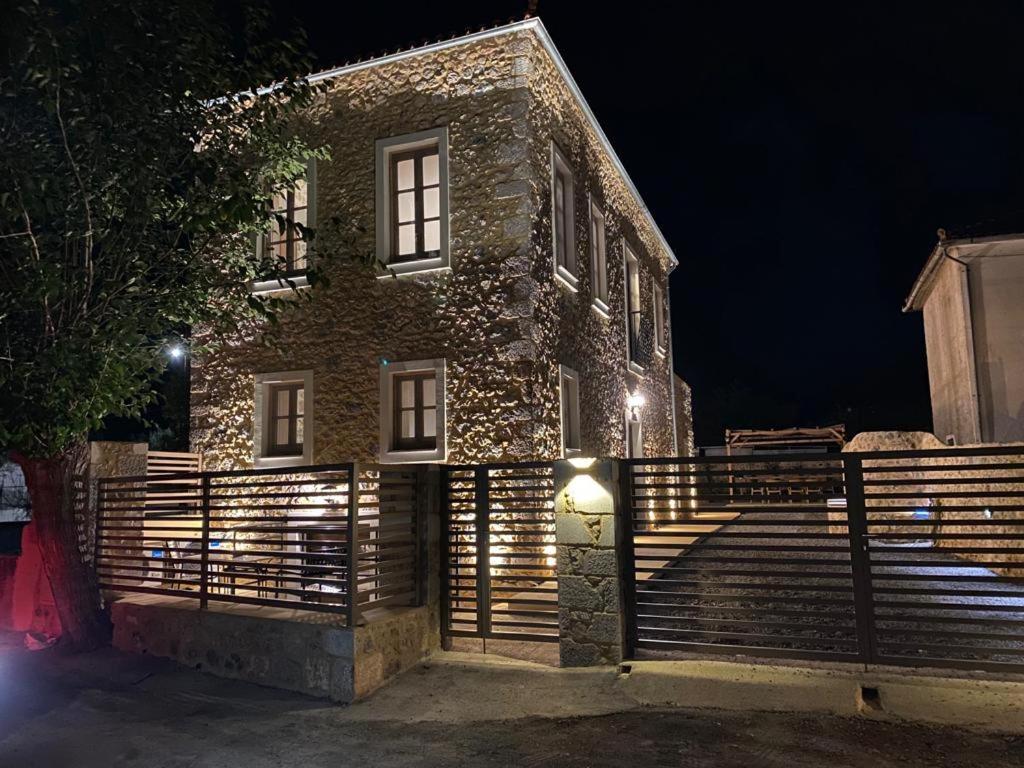 Apartmán Indigo Leonidion Exteriér fotografie